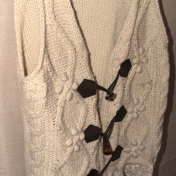 빈티지 모리걸 폼폼 레이스 니트 쪼끼 베스트