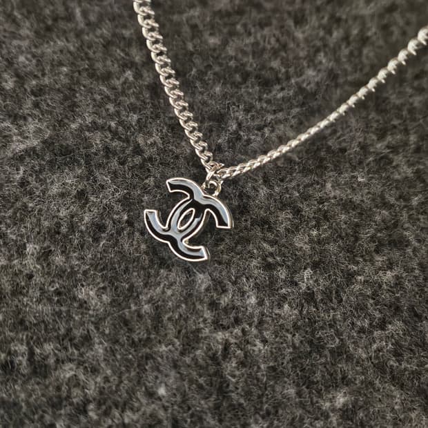 553 샤넬 블랙 CC로고 빈티지 업사이클링 남자 써지컬 목걸이