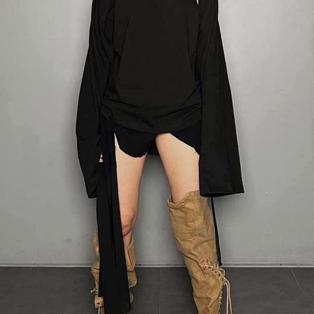 Amu 탑 (다양한 연출 가능) 블랙