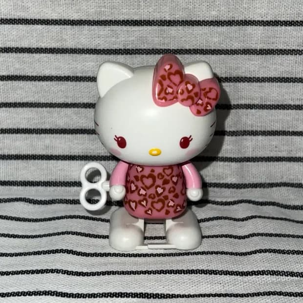헬로키티 아장아장 태엽 미니 피규어