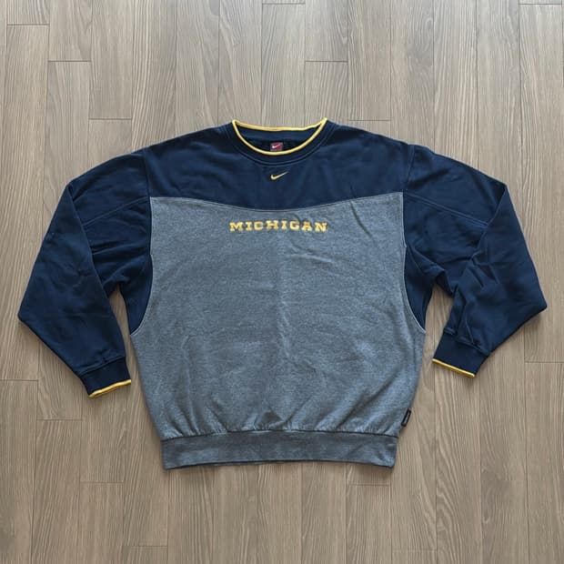 00s 나이키 아카이브 스웻셔츠