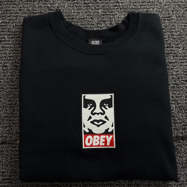 오베이 빅로고 박시핏 올드스쿨 맨투맨 1600