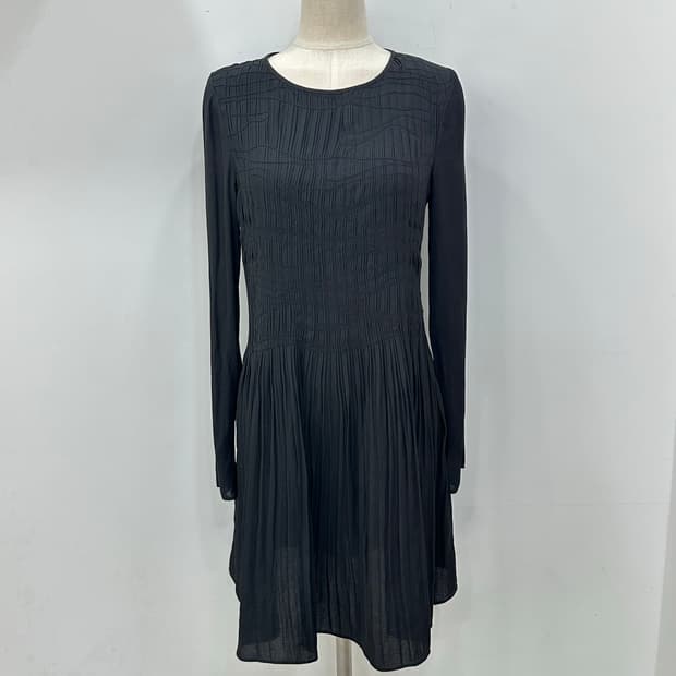 쟈딕앤볼테르 블랙 핀턱 플리츠 원피스