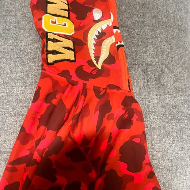 베이프 더블샤크 후드집업 레드 팔아요