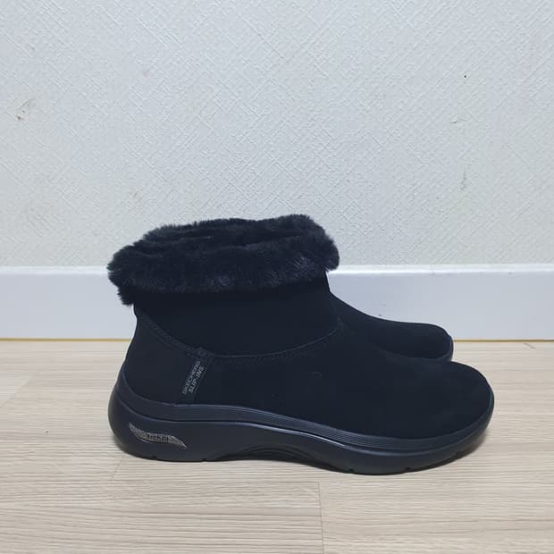 스케쳐스 아치핏 털 부츠 250