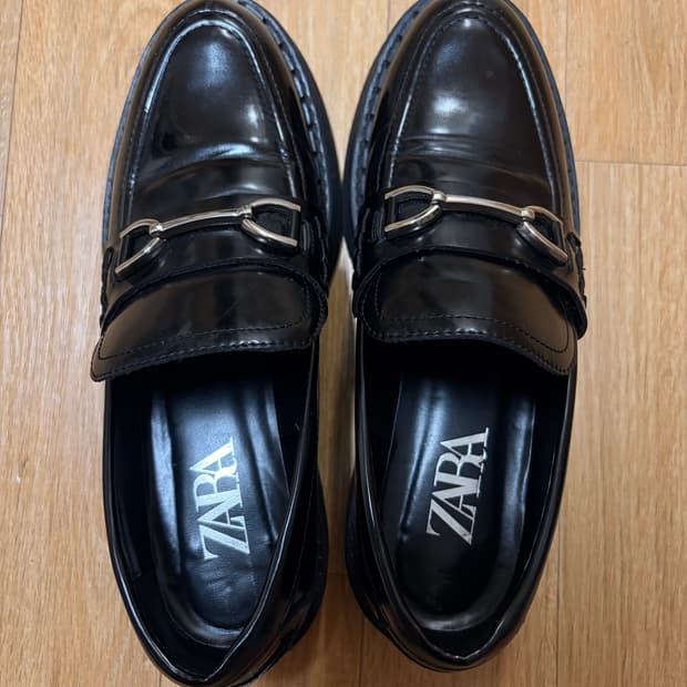 Zara 로퍼