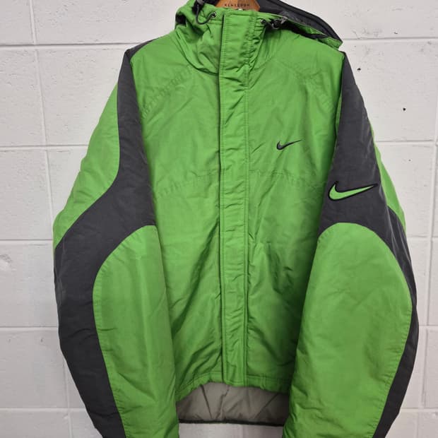 해외 L) 나이키 올드스쿨 연두콩 점퍼 팝니다