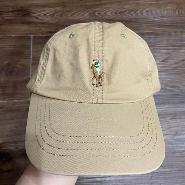 폴로 베이지 가죽스트랩 볼캡 캡모자