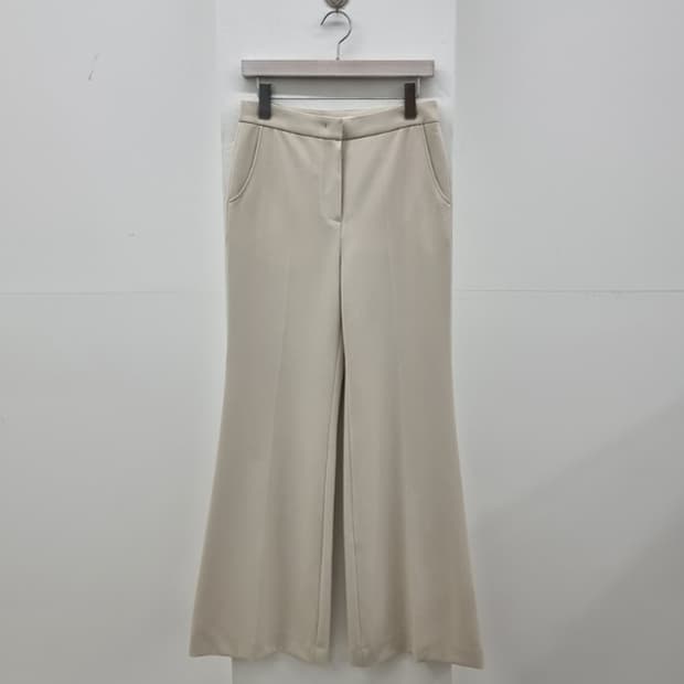 the CASHMERE 더캐시미어