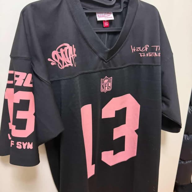 NFL × SYNA CRG 박스티 