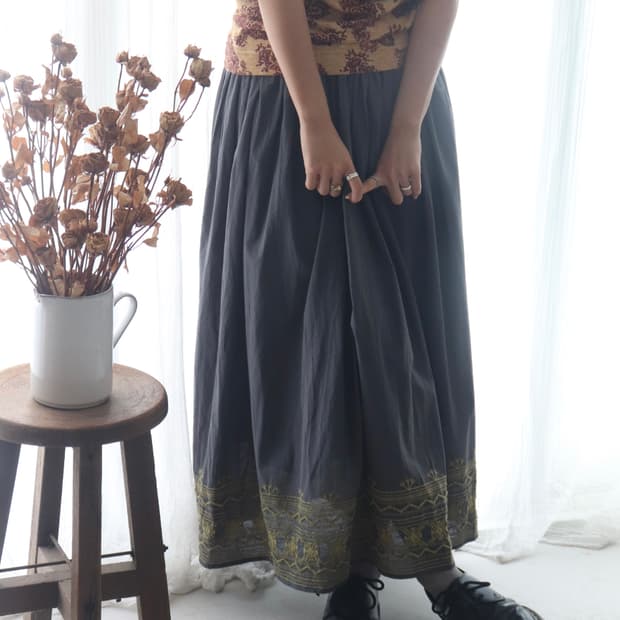 [Beams Heart] Ethnic Embroidery Skirt
