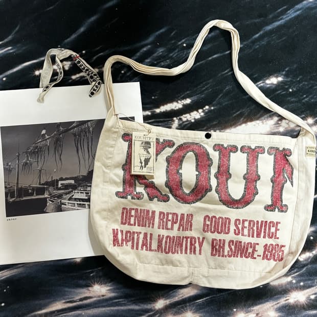 캐피탈 KOUNTRY 팩토리 북백 - [택, 가방 포함]