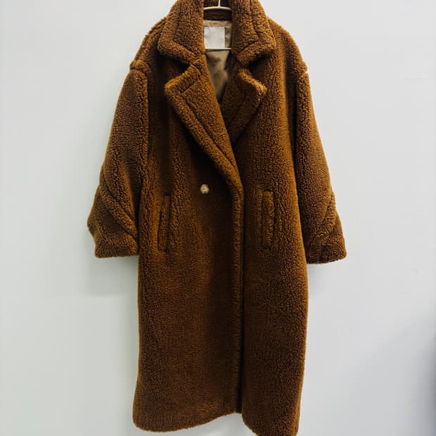 셀렉티즘(SELECTIZM) 테디베어 아이콘 롱 코트 카멜