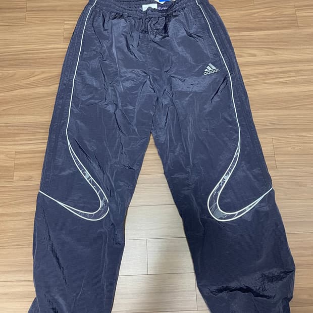 아디다스 아딜레늄 시즌4 팀가이스트 트랙 팬츠 L 새상품