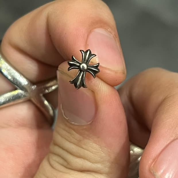 크롬하츠 크로스 귀걸이 1쌍