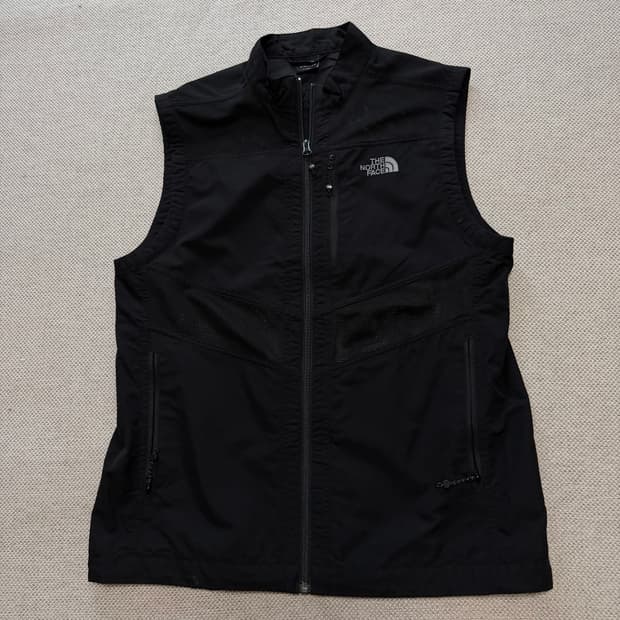노스페이스 바람막이 조끼