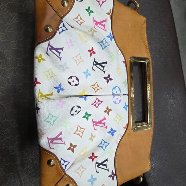 루이비통 멀티 쥬디