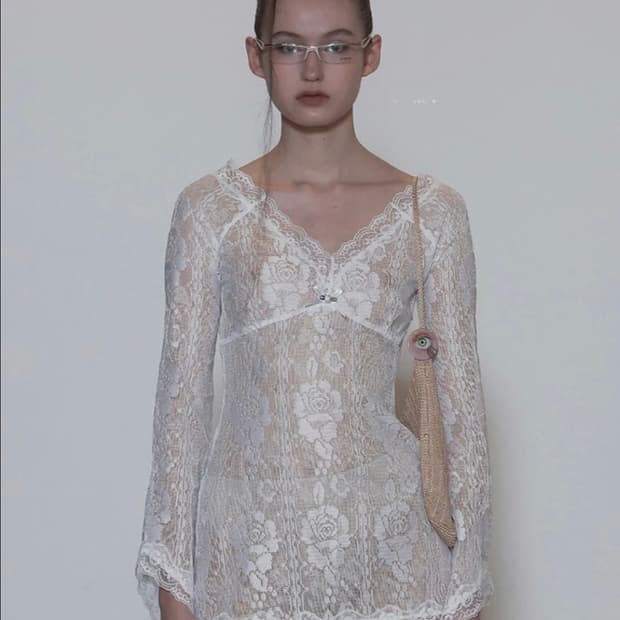 로즈 베이비돌 드레스 글로시 화이트