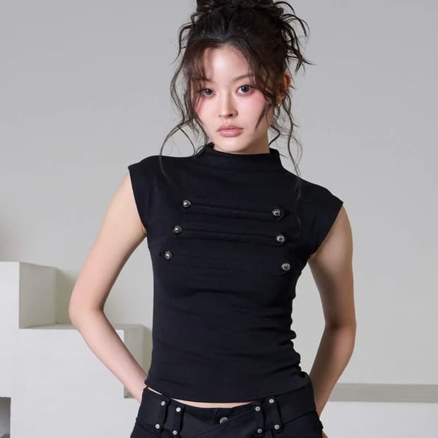 EUCT 이유씨티 나폴레옹 하프넥 반팔 티셔츠