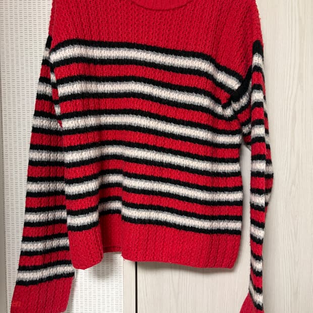 [M] ERL 스트라이프 니트 레드