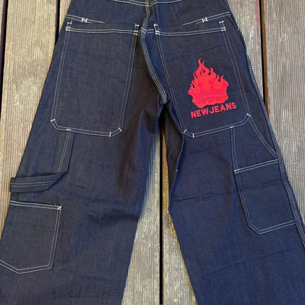 뉴진수 자수 데님팬츠 레드