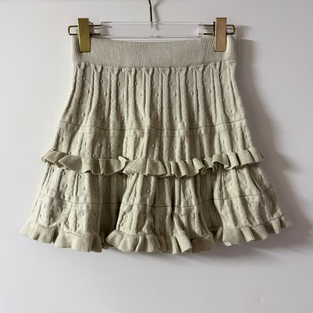 새상품 여자 도트 프릴 미니스커트