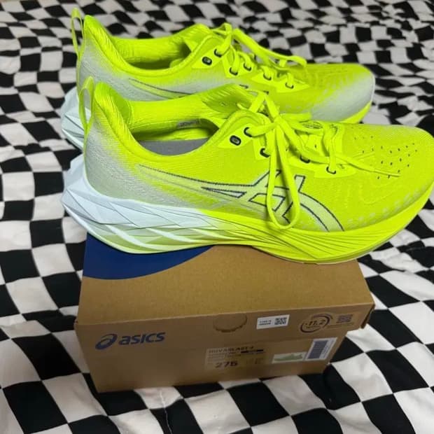 아식스 노바블라스트4 275