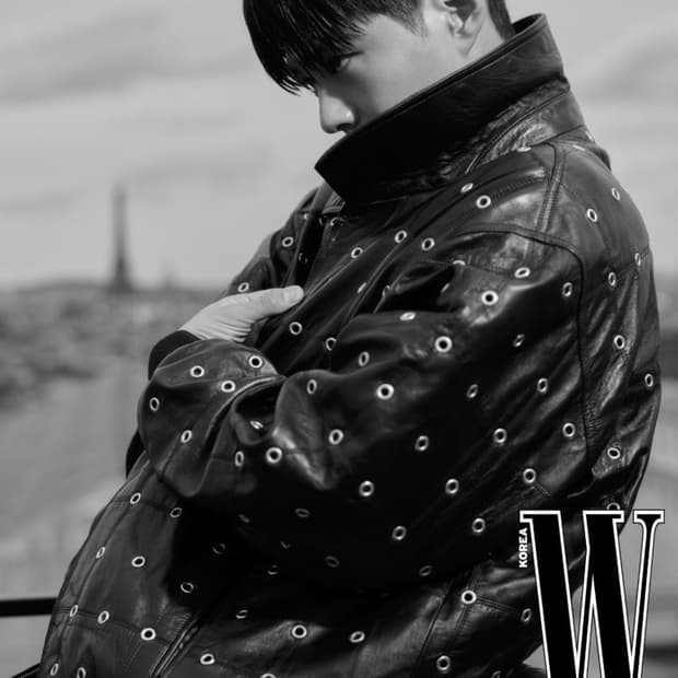 [박보검님 착용] 셀린느 22AW 아이렛 스터드 램레더 자켓