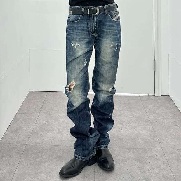 Diesel Leather Tab & Paint Detail Distre