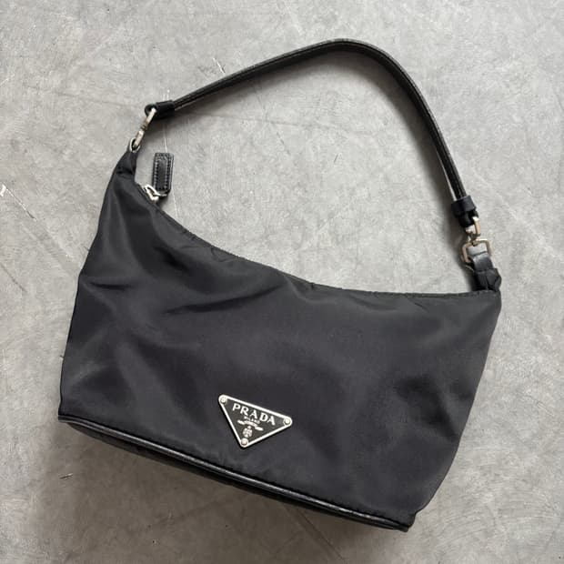 Prada 프라다 나일론 미니 숄더백