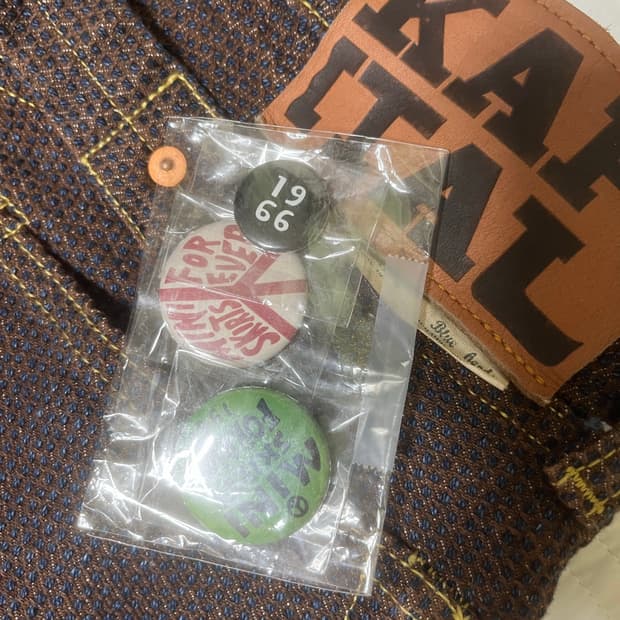 캐피탈 피스 뱃지