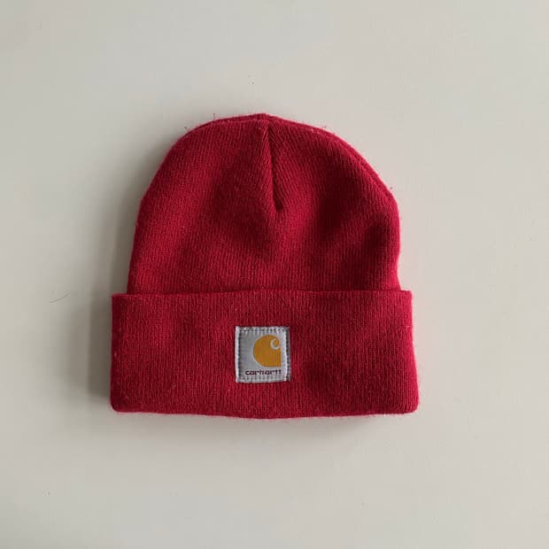 칼하트 비니 핑크레드