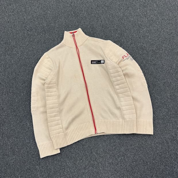 L) 후부 아이보리 니트 집업 스웨터