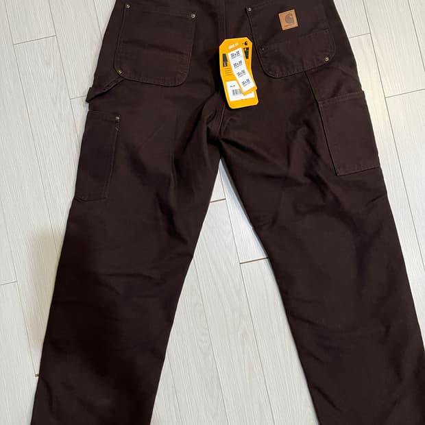 칼하트 더블니 b136 다크브라운 30x30