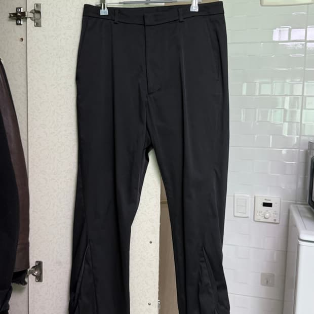 아이엘 쉬프팅 트라우저