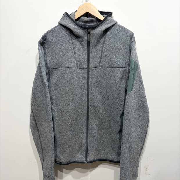 아크테릭스 플리스 커버트 후드 집업