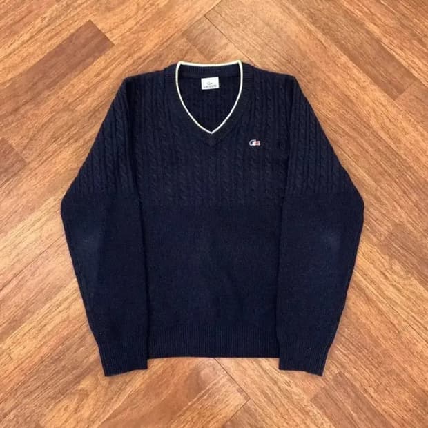 100 라코스테 네이비 브이넥 니트
