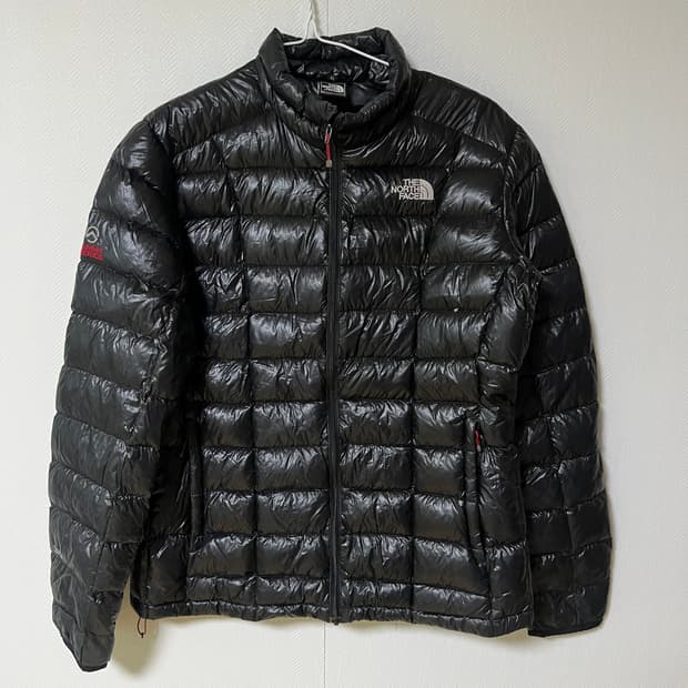 노스페이스 900 유광 경량 구스 패딩 95