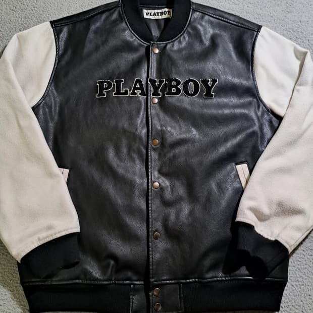 플레이보이 x 팩선 헤리티지 바시티 자켓 블랙