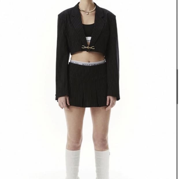 스컬프터 피카부 로우라이즈 스커트 블랙