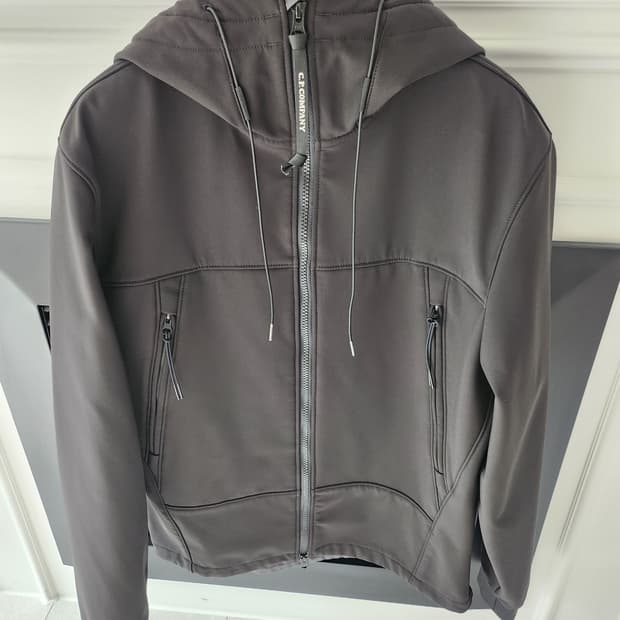 씨피컴퍼니 쉘 고글 자켓 판매합니다