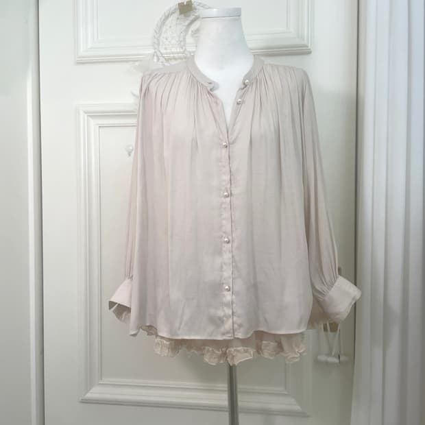 beigegray shirring pearl button feminine