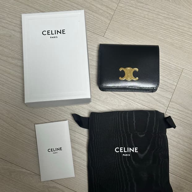 풀박스) 셀린느 트리옹프 컴팩트 지갑 블랙 (단종)