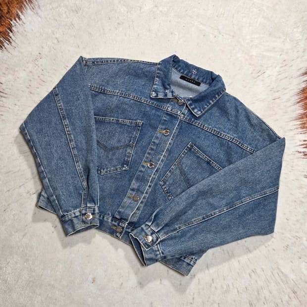 빈티지 중청 백버튼 크롭 데님자켓