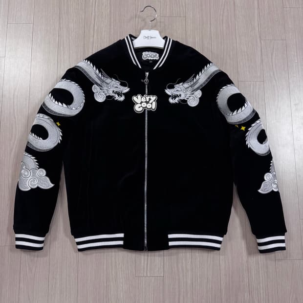 [새제품/XXL] Coolshirtz 벨벳 자수 스카쟌