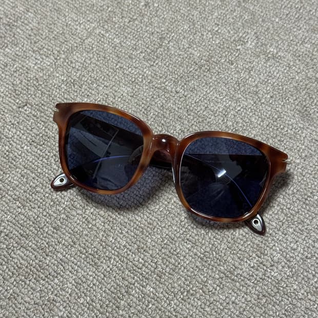 지방시 선글라스