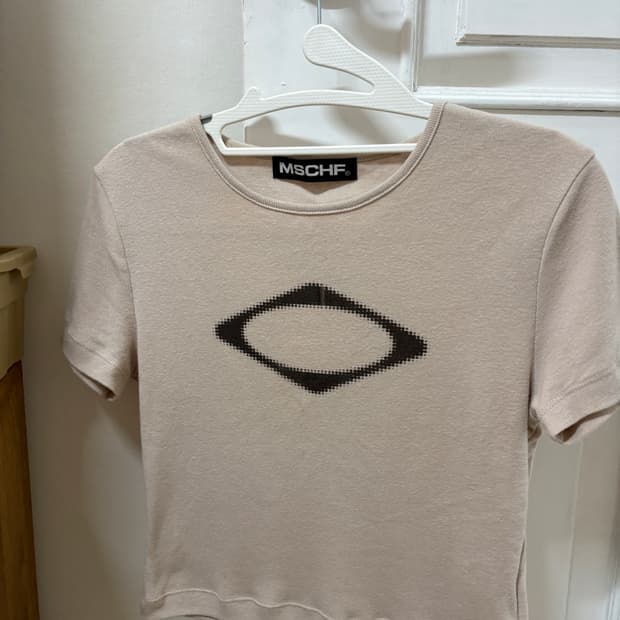 미스치프 크롭 반팔