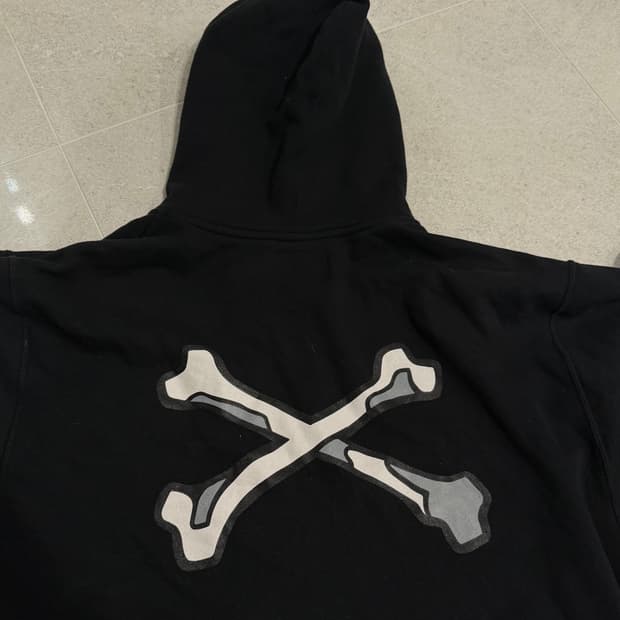 더블탭스 크로스 본 후드집업 블랙 xl