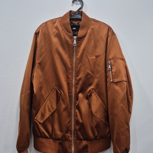 H&M 에이치앤엠 실크느낌 MA-1 항공점퍼 남성 95~100사이즈