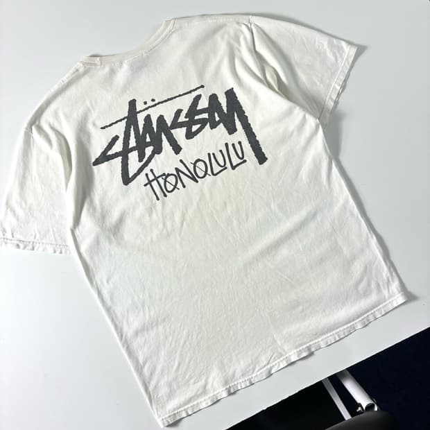 Stussy  스투시 호놀룰루 화이트 반팔 티셔츠 